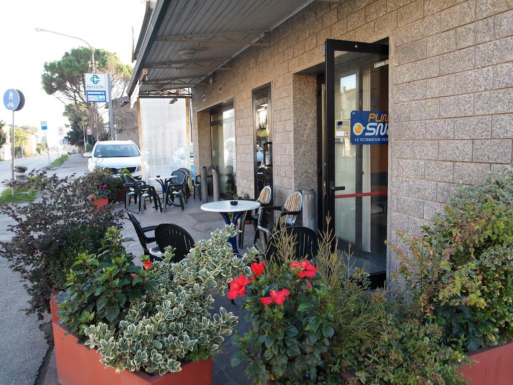 Caffetteria Dell'Angolo Hotel Borghetto Secondo Exterior photo